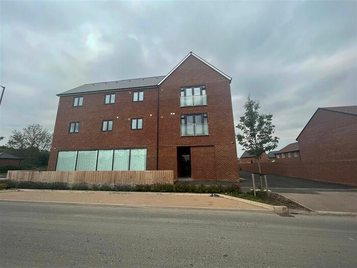 2 Bedroom Flat To Rent In Ward Street, Aston Reach, Weston Turville, Aylesbury, HP22