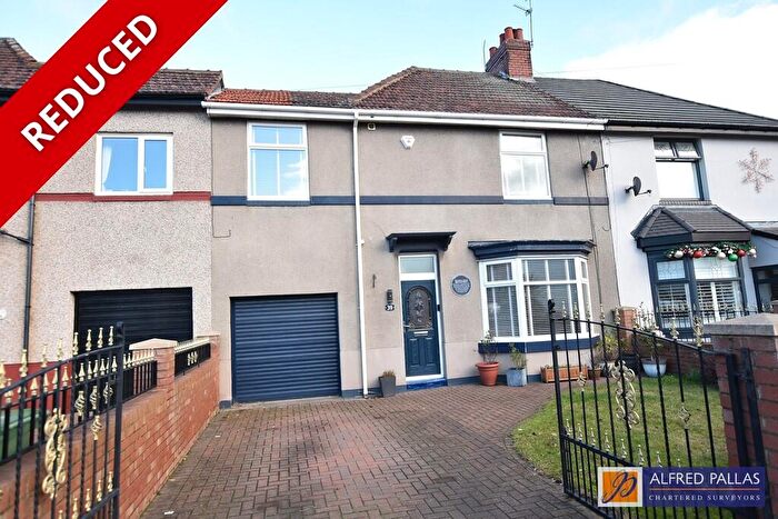 3 Bedroom Semi-Detached House For Sale In Givens Street, Roker, SR6