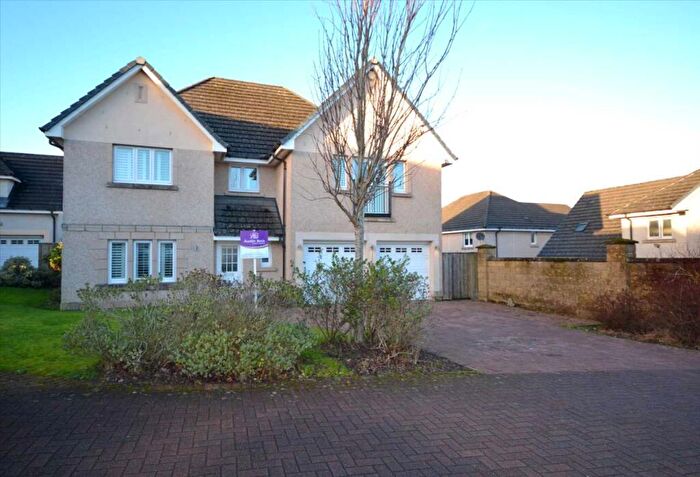 6 Bedroom Detached House For Sale In Cortmalaw Gardens, Robroyston, Glasgow, G33