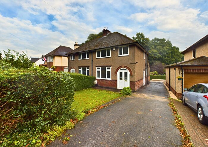 3 Bedroom Semi-Detached House To Rent In Ashover Road, S42