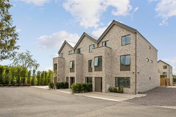 5 Bedroom Terraced House For Sale In Swift Place, Coombe Lane West, Kingston Upon Thames, KT2