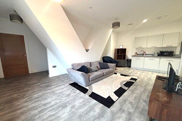 2 Bedroom Flat To Rent In Coventry Road, Birmingham, B25