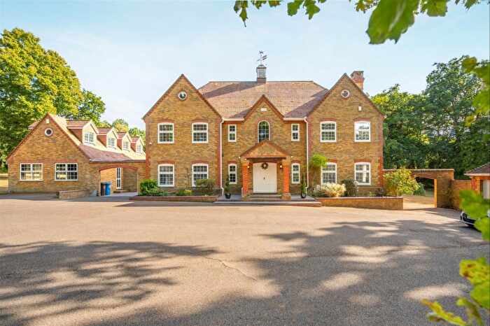 5 Bedroom Detached House For Sale In London Road, Ascot, SL5