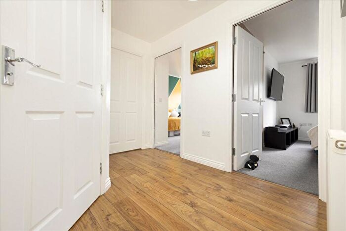 2 Bedroom Flat For Sale In Wester Kippielaw Drive, Dalkeith, EH22
