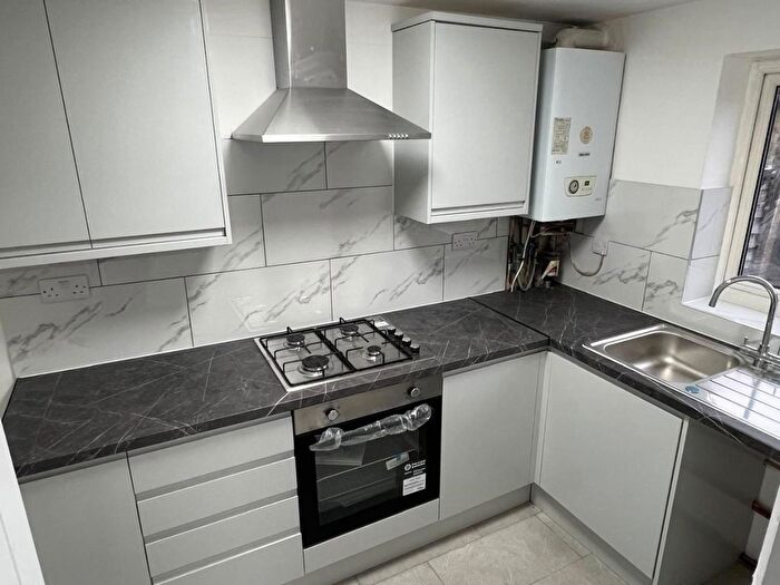 3 Bedroom Property To Rent In Shepherds Close, Romford, RM6