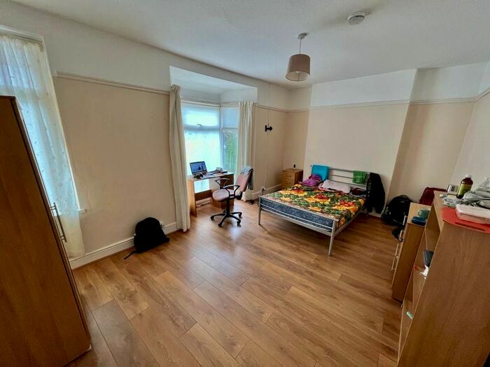 5 Bedroom Terraced House To Rent In Langland Terrace, Brynmill, Swansea, SA2