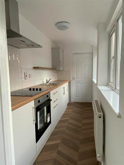 3 Bedroom Terraced House To Rent In Steynburg Street, Hull, HU9