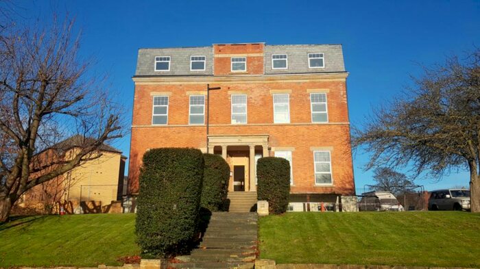 2 Bedroom Flat To Rent In Woodlands Village, Sandal, Wakefield WF1