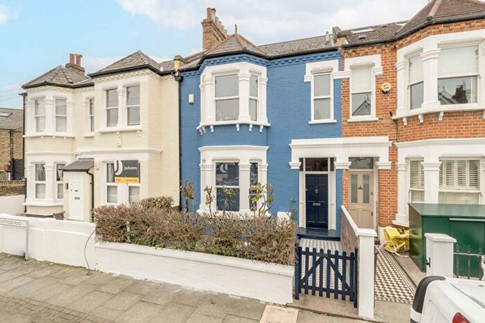 3 Bedroom House To Rent In Laitwood Road, Balham, SW12