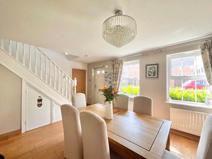 5 Bedroom Detached House For Sale In Horton Way, Stapeley, CW5