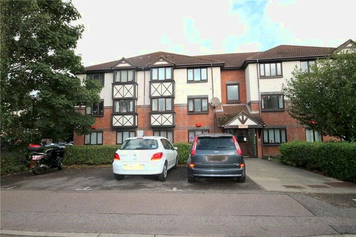1 Bedroom Flat To Rent In Fairfield Close, Mitcham, CR4