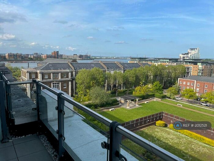 3 Bedroom Penthouse To Rent In Building, London, SE18