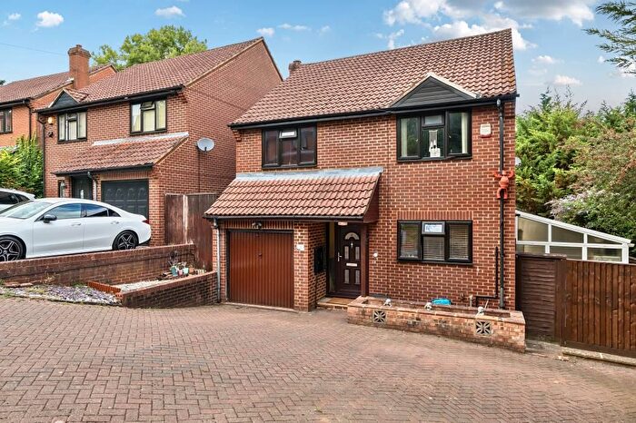 4 Bedroom Detached House For Sale In High Wycombe, Buckinghamshire, HP12