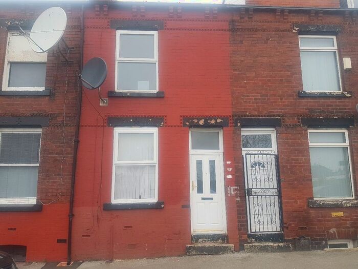 3 Bedroom Terraced House To Rent In Chatsworth Road, Leeds, LS8