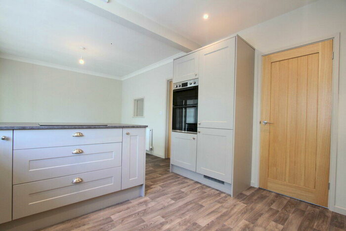 4 Bedroom Detached House To Rent In High Street, Middleton Cheney, Oxon, OX17