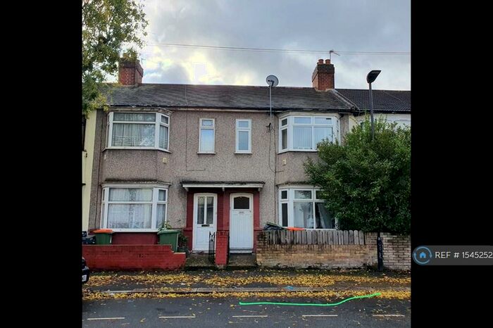 3 Bedroom Terraced House To Rent In Gresham Road, London, E16