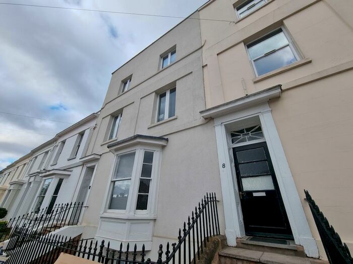 7 Bedroom Terraced House To Rent In Grove Street, Leamington Spa, CV32