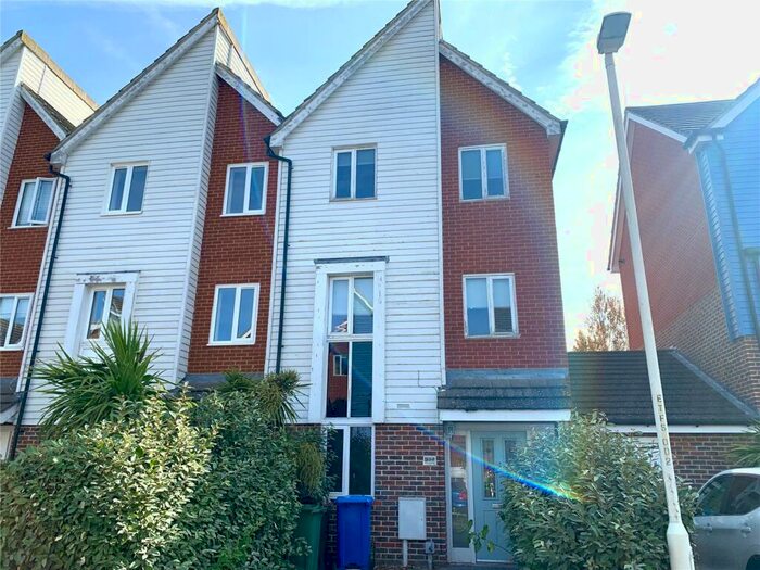 4 Bedroom House To Rent In Thomas Neame Avenue, Faversham, Kent, ME13