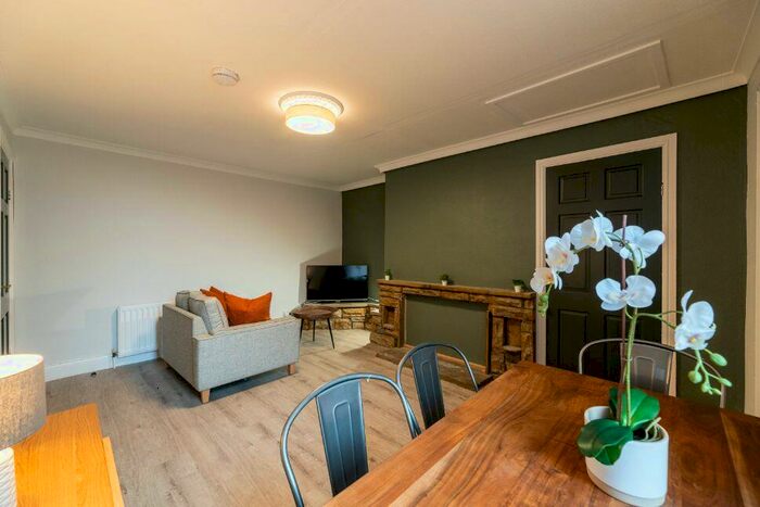 2 Bedroom Terraced House To Rent In Stratford Road, Newcastle, NE6