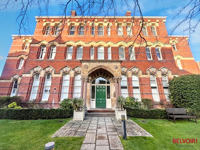 1 Bedroom Flat For Sale In St Georges Place, Cheltenham, GL50