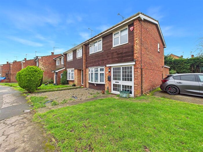 3 Bedroom End Of Terrace House For Sale In Barnard Road, Chelmsford, CM2