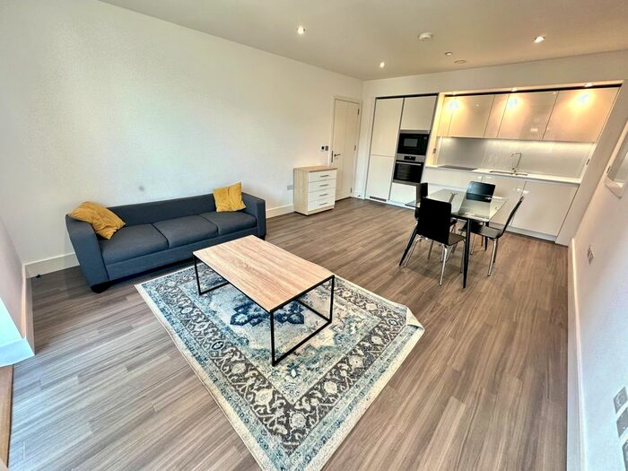 2 Bedroom Flat To Rent In Butleigh House, Healum Avenue, Southall, UB2