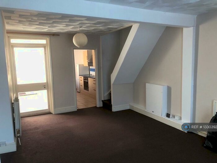 2 Bedroom Terraced House To Rent In Methuen Street, Southampton, SO14