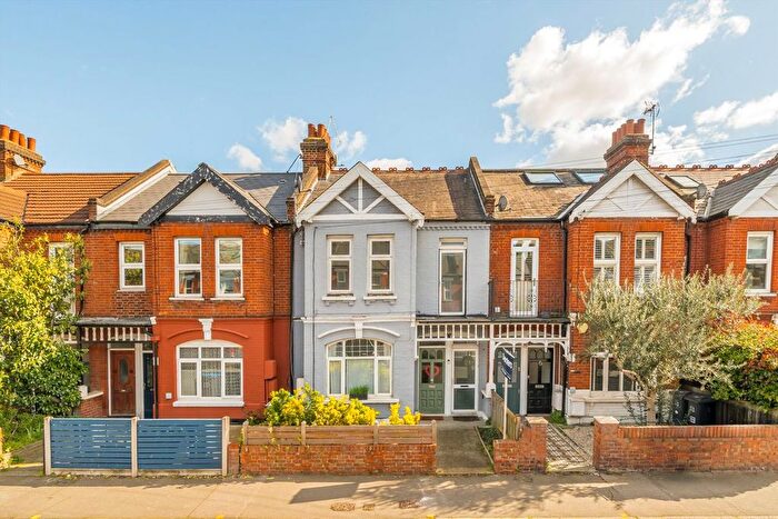 2 Bedroom Maisonette For Sale In Kingston Road, West Wimbledon, SW20