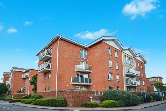 3 Bedroom Apartment For Sale In Capri House, Lynton Court, Chandlery Way, Cardiff, CF10