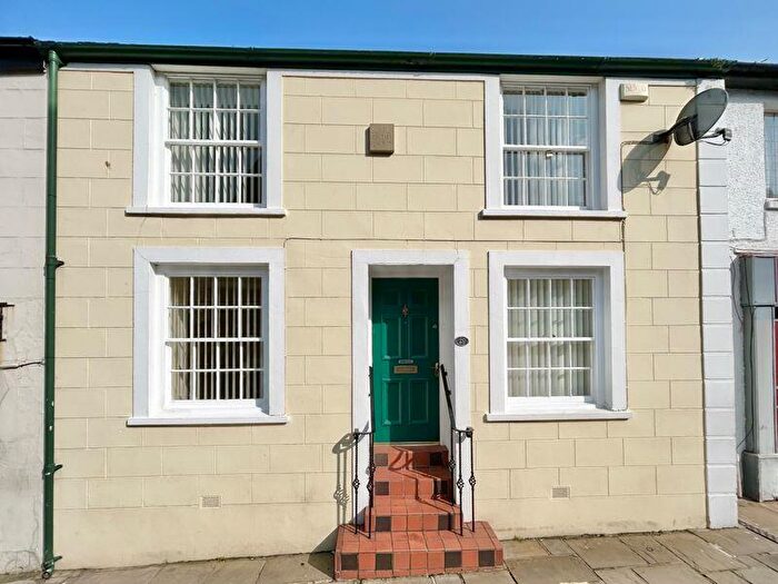 3 Bedroom Terraced House For Sale In Castle Street, Conwy, LL32
