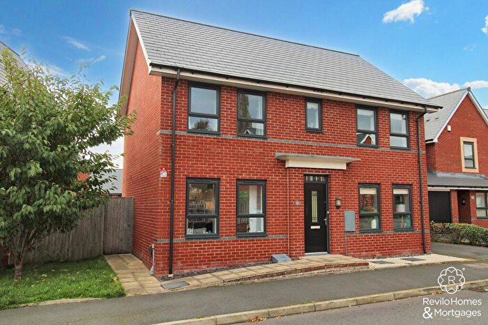 4 Bedroom Detached House For Sale In Charlton Street, Castleton, OL11