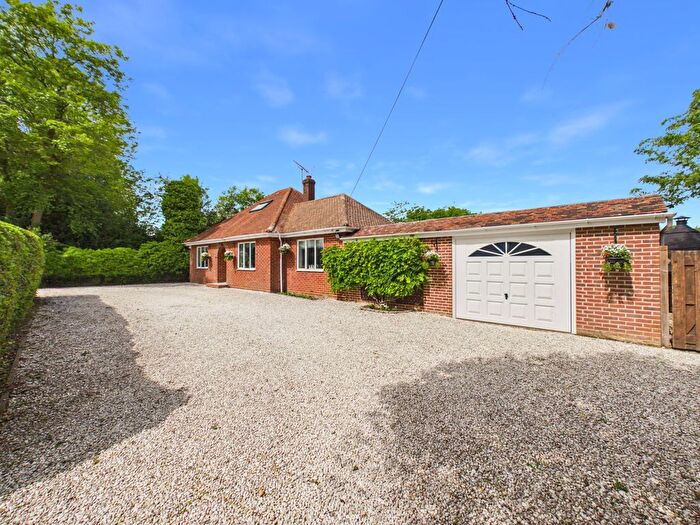 3 Bedroom Bungalow For Sale In Horsleys Green, Horsleys Green, Buckinghamshire, HP14
