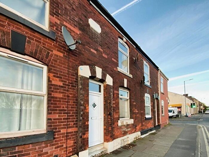 2 Bedroom House To Rent In Stamford Street, Stalybridge, SK15