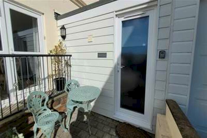 1 Bedroom Flat To Rent In Newquay, TR7