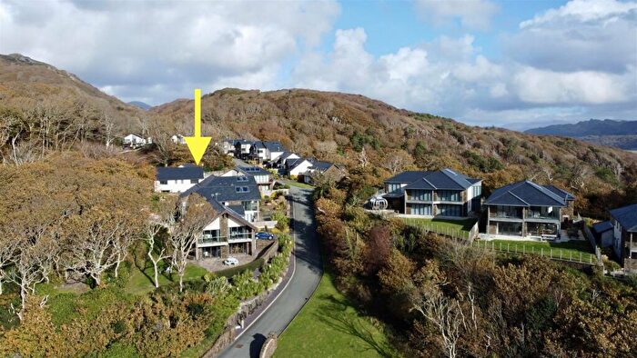 3 Bedroom Semi-Detached House For Sale In Swn Y Dail, Barmouth, LL42