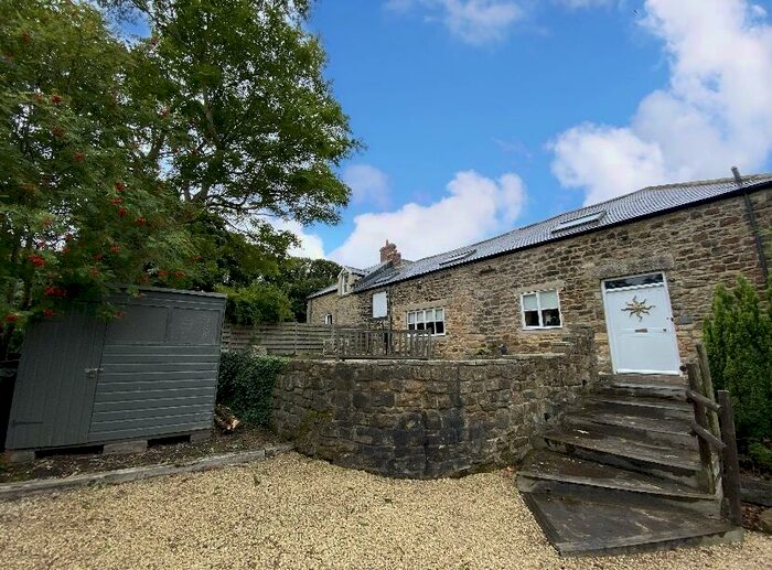 3 Bedroom Cottage To Rent In East Farm, Killingworth Village, NE12