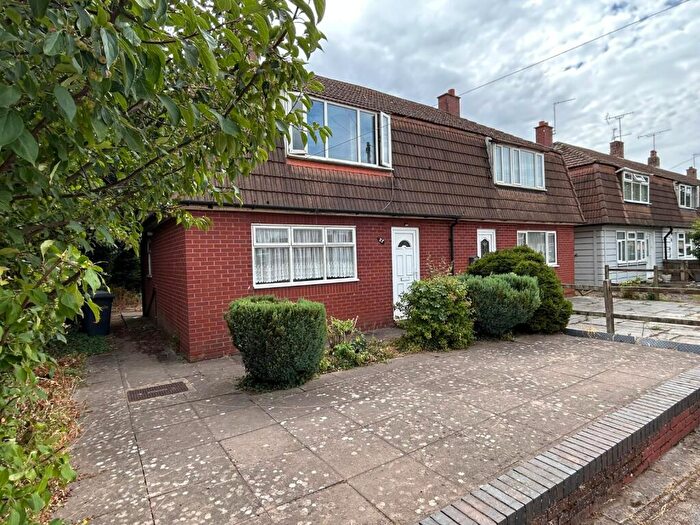 3 Bedroom Semi Detached House For Sale In Marriott Road, Bedworth, Warwickshire, CV12