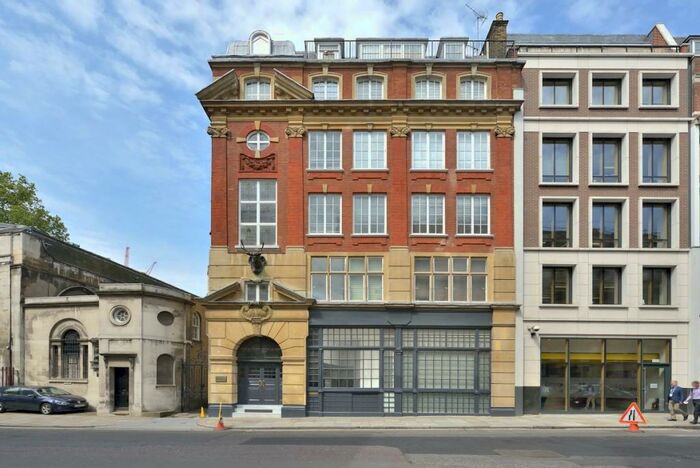 2 Bedroom Apartment To Rent In Giltspur Street London, EC1A