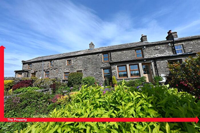 4 Bedroom Semi-Detached House For Sale In Low Row, Richmond, DL11