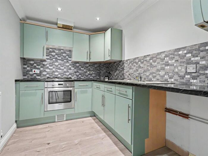 2 Bedroom Apartment For Sale In Plumstead Road East, Norwich, NR7