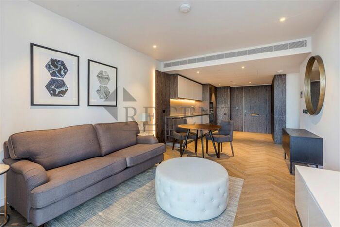 2 Bedroom Flat To Rent In Circus Road West, London, SW11