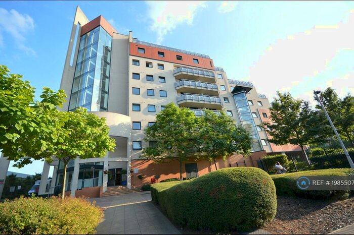 1 Bedroom Flat To Rent In Pontoon Dock, London, E16