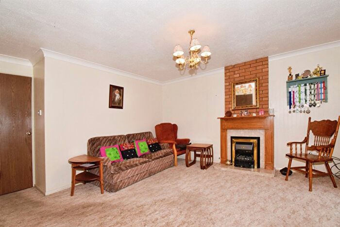 2 Bedroom Semi-Detached House For Sale In Malham Way, Oadby, Leicester, LE2