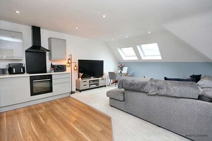 1 Bedroom Flat For Sale In Claylands Road, Bishops Waltham, SO32