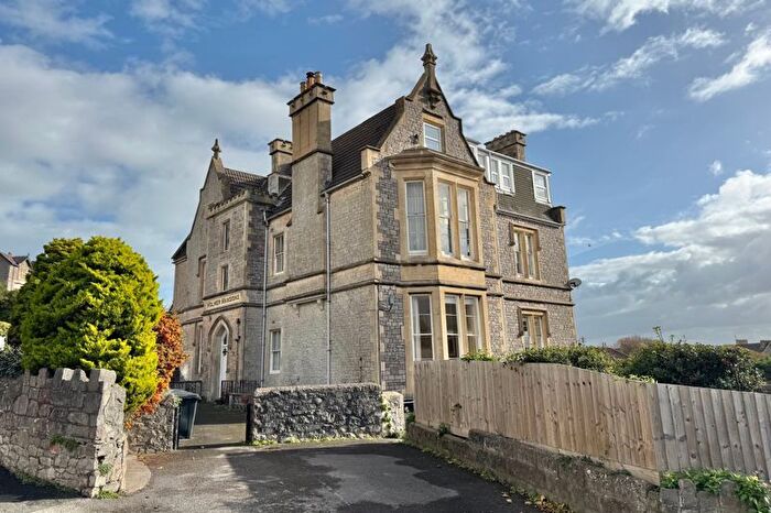 2 Bedroom Flat For Sale In South Road, Weston-Super-Mare - Sea Views, BS23