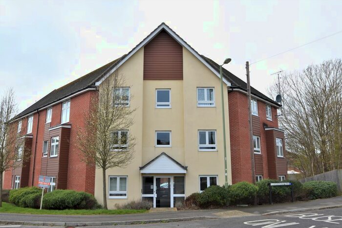 2 Bedroom Flat To Rent In Freeley Road, Havant, PO9