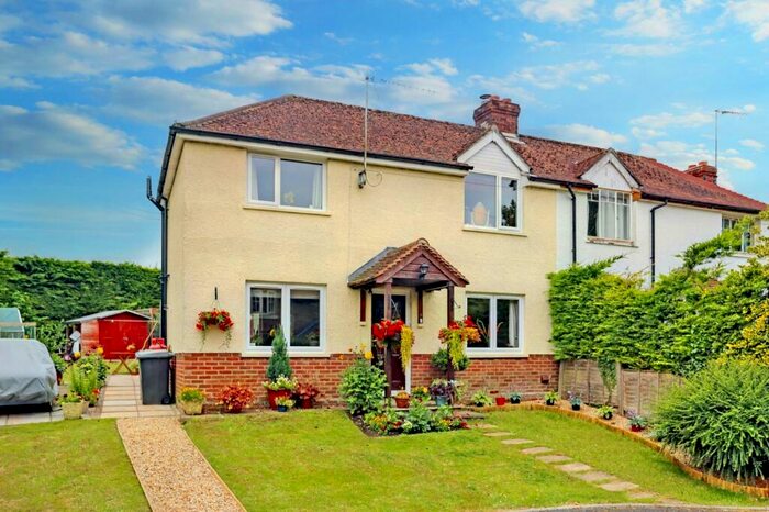 2 Bedroom Semi-Detached House For Sale In Warnford Road, Corhampton, SO32