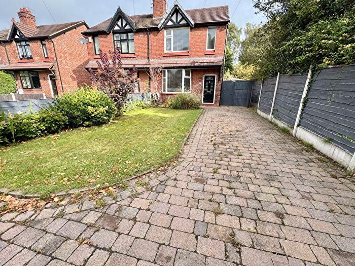 2 Bedroom House To Rent In Macclesfield Road, Holmes Chapel, CW4