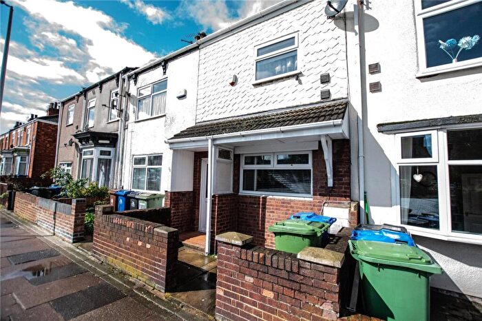 3 Bedroom Terraced House For Sale In Cartergate, Grimsby, Lincolnshire, DN31