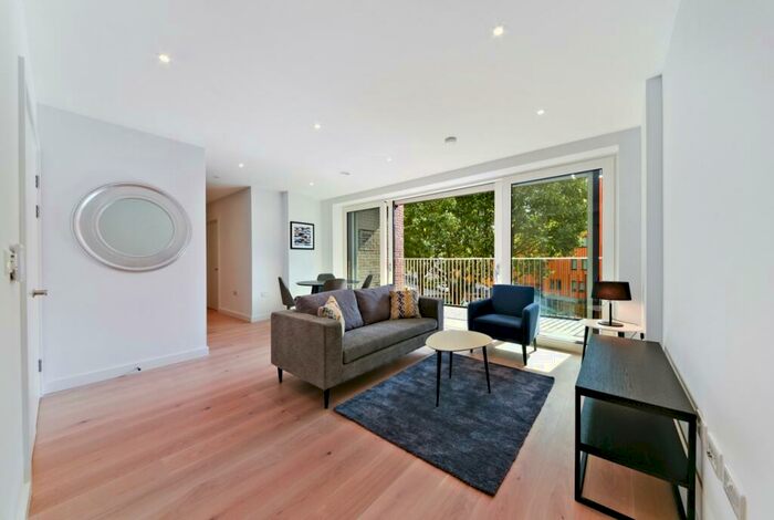 2 Bedroom Apartment To Rent In Tarling House, Elephant Park, Elephant & Castle, SE17